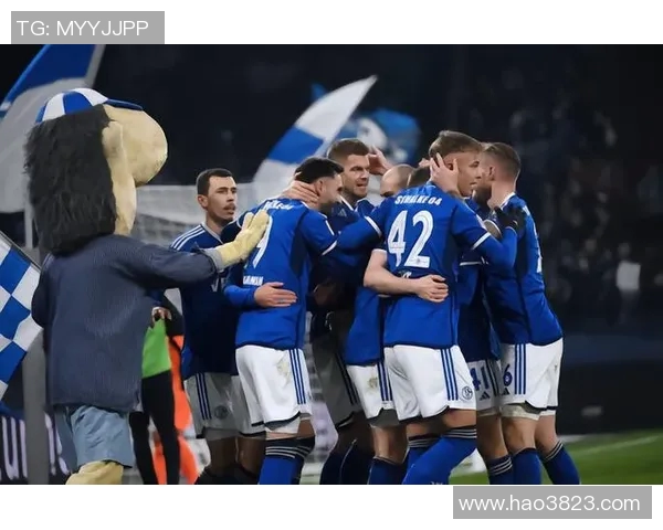 沙尔克04客战法兰克福大胜，成功保级提前锁定！